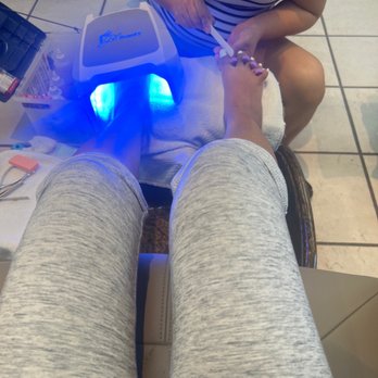 L'Amour Nails and Spa - Shellac on the toes. She did great - Nail Salons Near Me - San Antonio, Texas L'Amour Nails and Spa - Shellac on the toes. She did great - Nail Salons Near Me - San Antonio, Texas