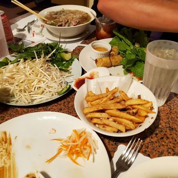 Le Kitchen Pho and Rice - Garlic fries, pho, empty spring roll plate lol - Asian Fusion Near Me - Anaheim, California Le Kitchen Pho and Rice - Garlic fries, pho, empty spring roll plate lol - Asian Fusion Near Me - Anaheim, California