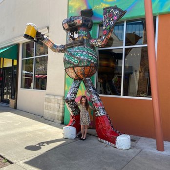 Mellow Mushroom - The sculpture outside - Bars Near Me - Branson, Missouri