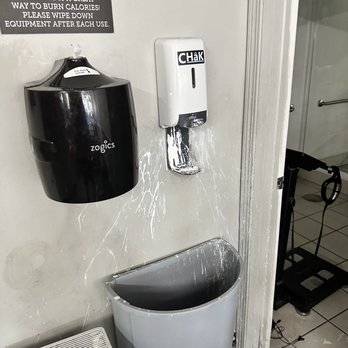 Anytime Fitness - Gyms Near Me - Milwaukee, Wisconsin Anytime Fitness - Gyms Near Me - Milwaukee, Wisconsin