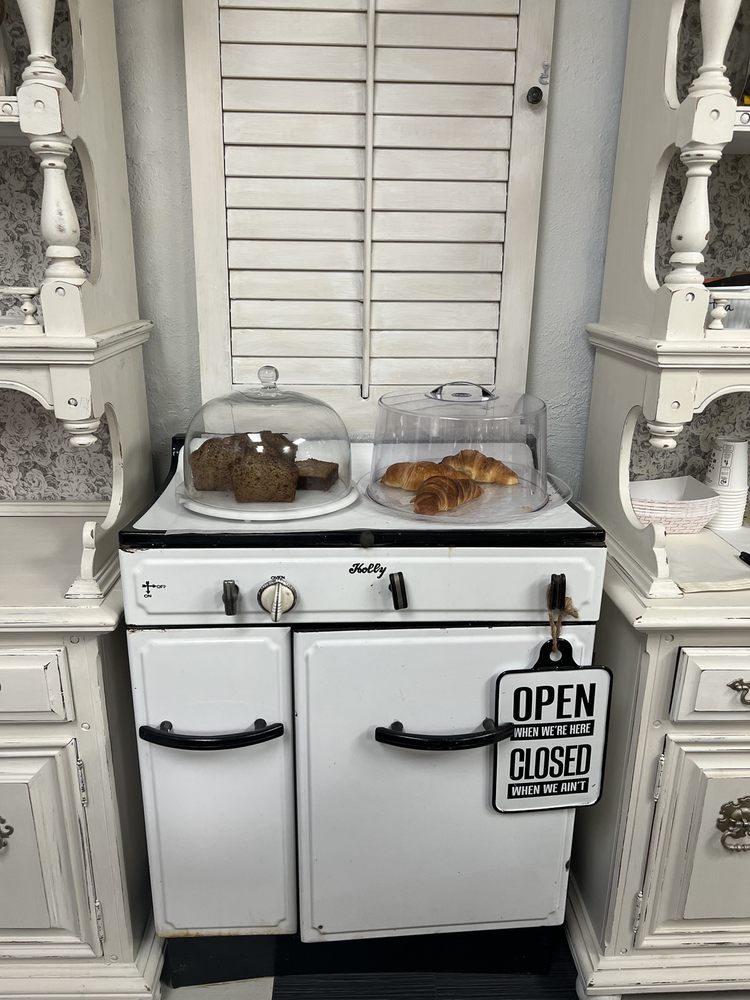 RAMONA COUNTRY BAKERY 10 Photos 920658000, Ramona, CA Yelp