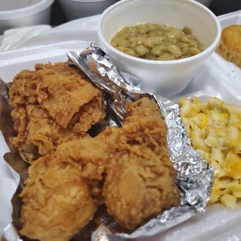 6978 Soul Food - Fried chicken dark, Mac and lima beans - Soul Food Near Me - Chicago, Illinois 6978 Soul Food - Fried chicken dark, Mac and lima beans - Soul Food Near Me - Chicago, Illinois
