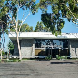 Robbins Brothers Fine Jewelers - Exterior of store