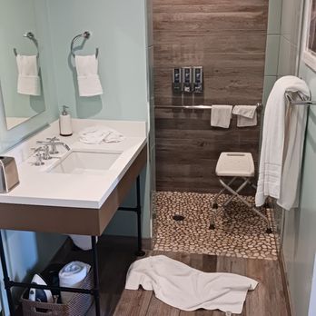 Surfhouse Boutique - The shower area inside Room 2 - Hotels Near Me - Encinitas, California