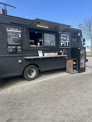 Ray Ray's Hog Pit Linworth by null