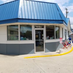 Marathon - Bridgeview - Entrance to store