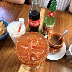 Carnitas La Flor de Michoacán 2 - Agua de horchata, Michelada, café de olla y una coca mexicana !!!!