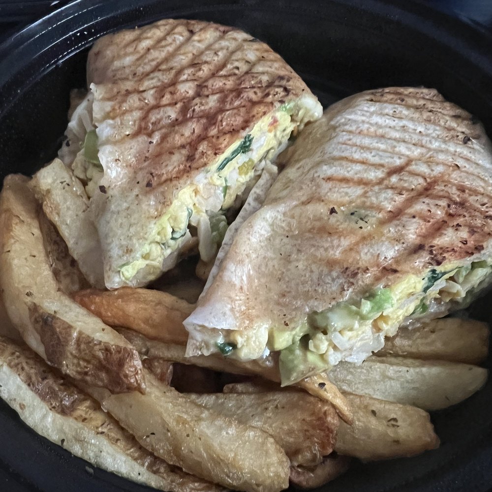 breakfast wrap with hand cut fries: great meal!