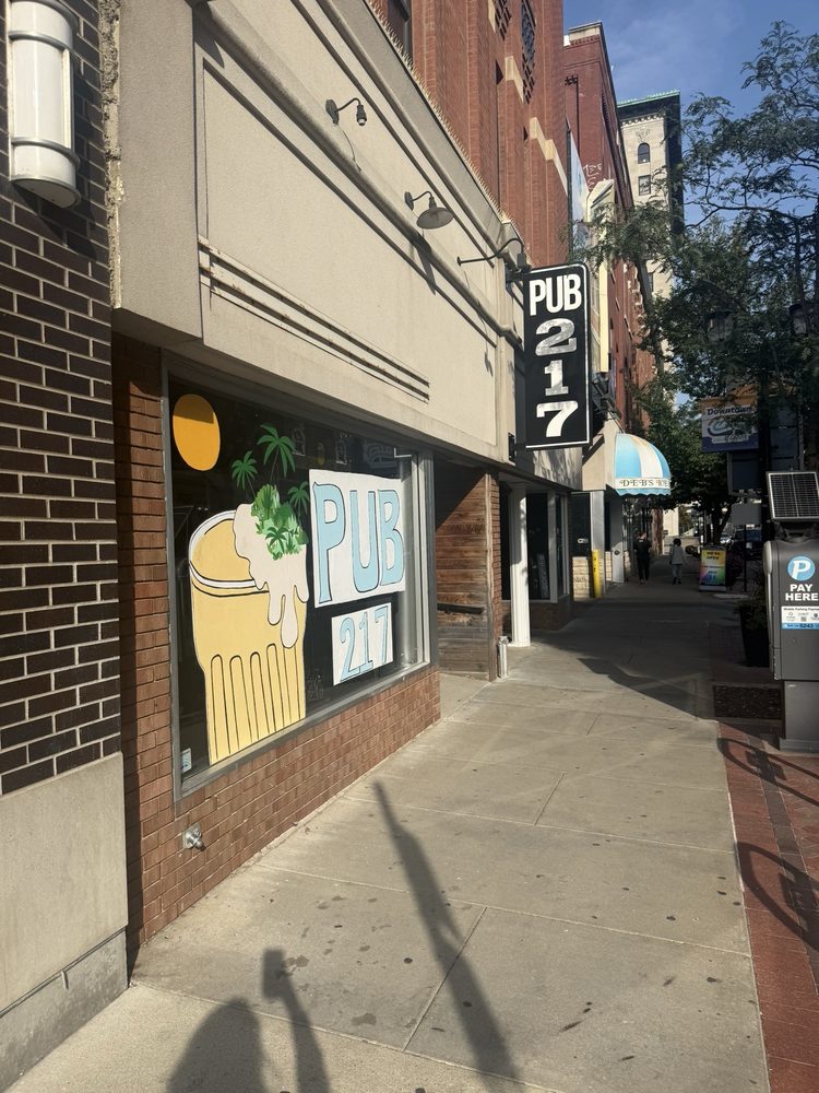 Social spots from Pub 217