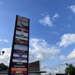 Robin Retail Park
