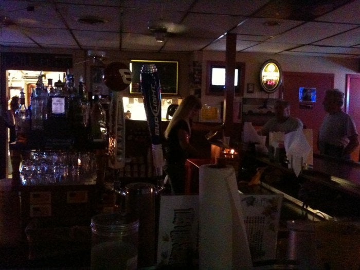Flossie's Bar & Grill Image