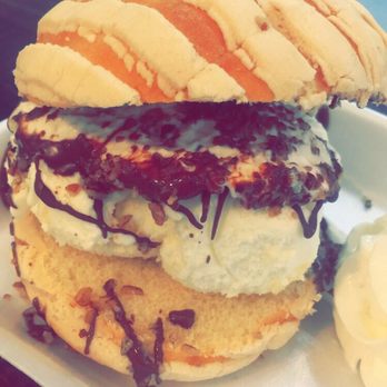 Tarascos Ice Cream - Cookie sandwich with tres leches con chocolaté! Yummy! - Ice Cream & Frozen Yogurt Near Me - Houston, Texas Tarascos Ice Cream - Cookie sandwich with tres leches con chocolaté! Yummy! - Ice Cream & Frozen Yogurt Near Me - Houston, Texas