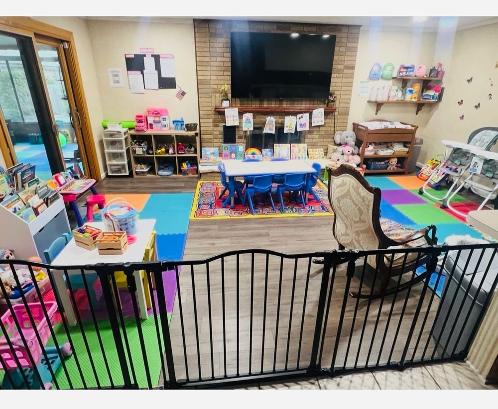 Joanna's Home Daycare - childcare center in Sterling Heights, MI