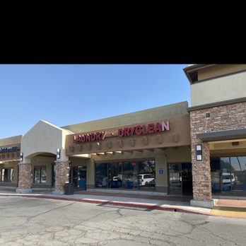 Valentine Laundry - Outside building - Laundromat Near Me - Palm Desert, California