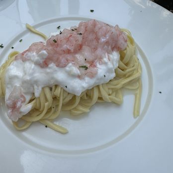 Alex BAR di Moschettini Alessandra - Pasta with stracciatella cheese, lemon, and (raw) shrimp - Italian Near Me - Lecce, LE Alex BAR di Moschettini Alessandra - Pasta with stracciatella cheese, lemon, and (raw) shrimp - Italian Near Me - Lecce, LE
