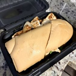 Sergio's Cuban Cafe And Grill - Miami Lakes - Sandwich de Pollo