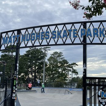 Matt Hughes Skate Park - Front Gate. Only bench for you to see if parents want to watch. - Skate Parks Near Me - Myrtle Beach, South Carolina Matt Hughes Skate Park - Front Gate. Only bench for you to see if parents want to watch. - Skate Parks Near Me - Myrtle Beach, South Carolina