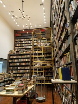 Stony Island Arts Bank by null