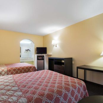 Rodeway Inn & Suites - Hotels Near Me - Humble, Texas Rodeway Inn & Suites - Hotels Near Me - Humble, Texas