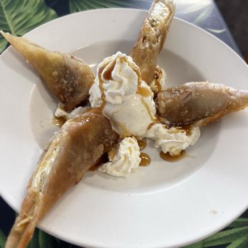 Kaleo's Bar and Grill - Banana spring rolls - Hawaiian Near Me - Keaau, Hawaii Kaleo's Bar and Grill - Banana spring rolls - Hawaiian Near Me - Keaau, Hawaii