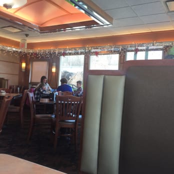 Blue Colony Diner - Diners Near Me - Newtown, Connecticut