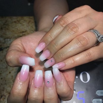 Tips & Toes - Nail Salons Near Me - Indianapolis, Indiana