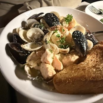 Dapper Dine & Lounge - Seafood Alfredo - Cocktail Bars Near Me - Riverside, California Dapper Dine & Lounge - Seafood Alfredo - Cocktail Bars Near Me - Riverside, California