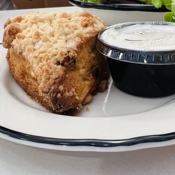 Mints & Honey - Apple and raisin scone - Coffee & Tea Near Me - Burlingame, California Mints & Honey - Apple and raisin scone - Coffee & Tea Near Me - Burlingame, California