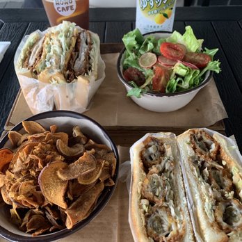 Momonoki - yuzu coffee soda Top: Pork Katsu Curry with yuzu salad Bottom: Fried Oyster Katsu Sando with sweet potato chips - Cafes Near Me - Atlanta, Georgia