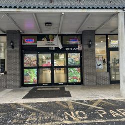 iFresh Supermarket - Entrance