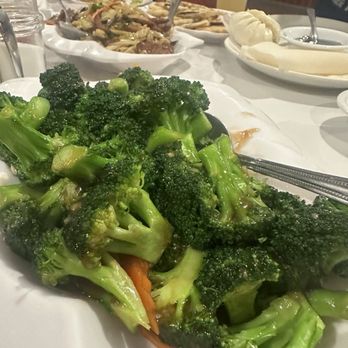 Boiling Bowl - Broccoli w.Oyster Sauce - Chinese Near Me - Santa Rosa, California