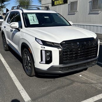 Earnhardt Hyundai - My new Hyundai Palisade courtesy of Chris Hawks - Car Dealers Near Me - Avondale, Arizona