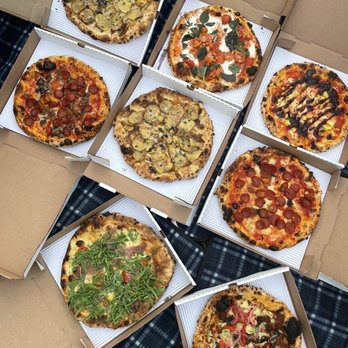 Spark Pizza - Pizza spread - Pizza Near Me - Redmond, Washington Spark Pizza - Pizza spread - Pizza Near Me - Redmond, Washington