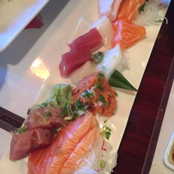 Sushi Yoshi - Sushi Bars Near Me - Vienna, Virginia