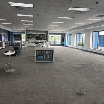 AT&T Store - Mobile Phones Near Me - Auburn, Indiana AT&T Store - Mobile Phones Near Me - Auburn, Indiana