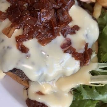 Blackfin Bistro - Delicious wagyu burger with smoked Gouda fondue & truffle fries - Seafood Near Me - Key West, Florida