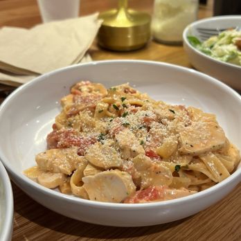 Sauci Pasta - Rose - Pasta Shops Near Me - Saint Charles, Missouri Sauci Pasta - Rose - Pasta Shops Near Me - Saint Charles, Missouri