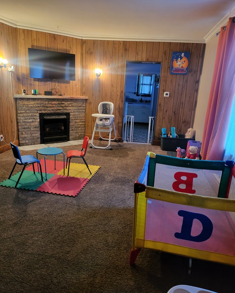 Little Bailey Daycare - childcare center in Des Moines, IA