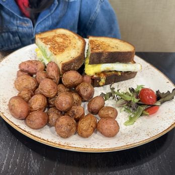 Eques - Breakfast B.L.A.T.-- Decent - Breakfast & Brunch Near Me - Bellevue, Washington