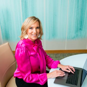 Kristi Wright - Kristi Wright Real Estate - Real Estate Agents Near Me - Newport Beach, California