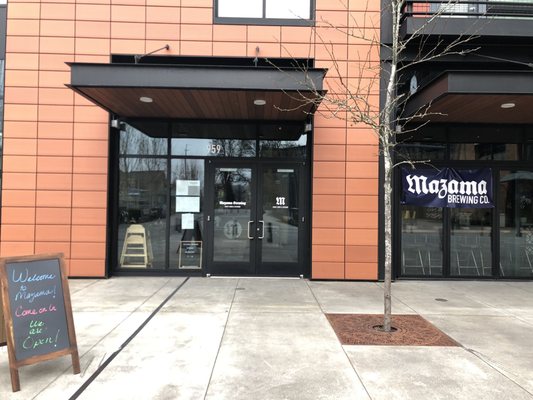 Mazama Brewing Orenco Station by null