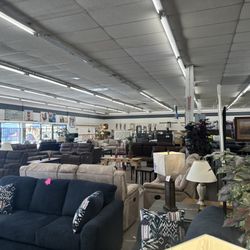 Southern Home Furnishings - Inside