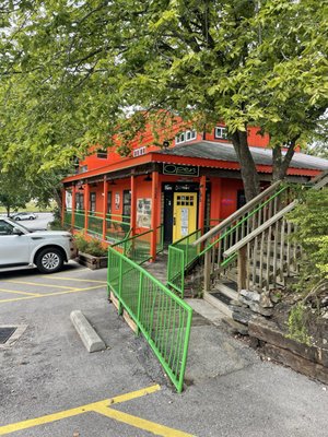 Crazy Craig's Treehouse by null