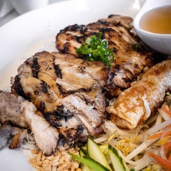 Pho Day - Chicken with Spring Roll and Vermicelli - Vietnamese Near Me - Toronto, Ontario