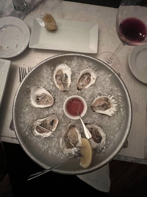 Le Petit Bistro by null