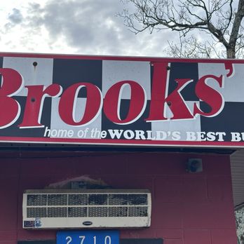 BROOKS SANDWICH HOUSE - Updated February 2026 - 285 Photos & 269 Reviews - 2710 N Brevard St