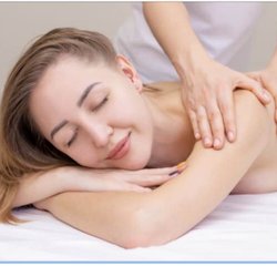 Rainwater oil SPA Asia massage