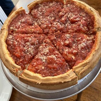 Giordano's - Pepperoni pizza - Pizza Near Me - Chicago, Illinois Giordano's - Pepperoni pizza - Pizza Near Me - Chicago, Illinois