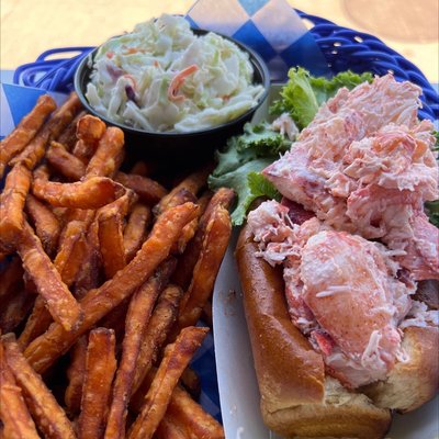 Fishbones Bar & Grille by null