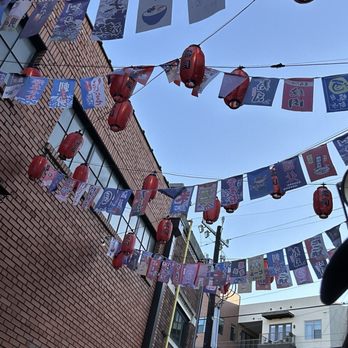 Hot Joy - Patio - Asian Fusion Near Me - San Antonio, Texas